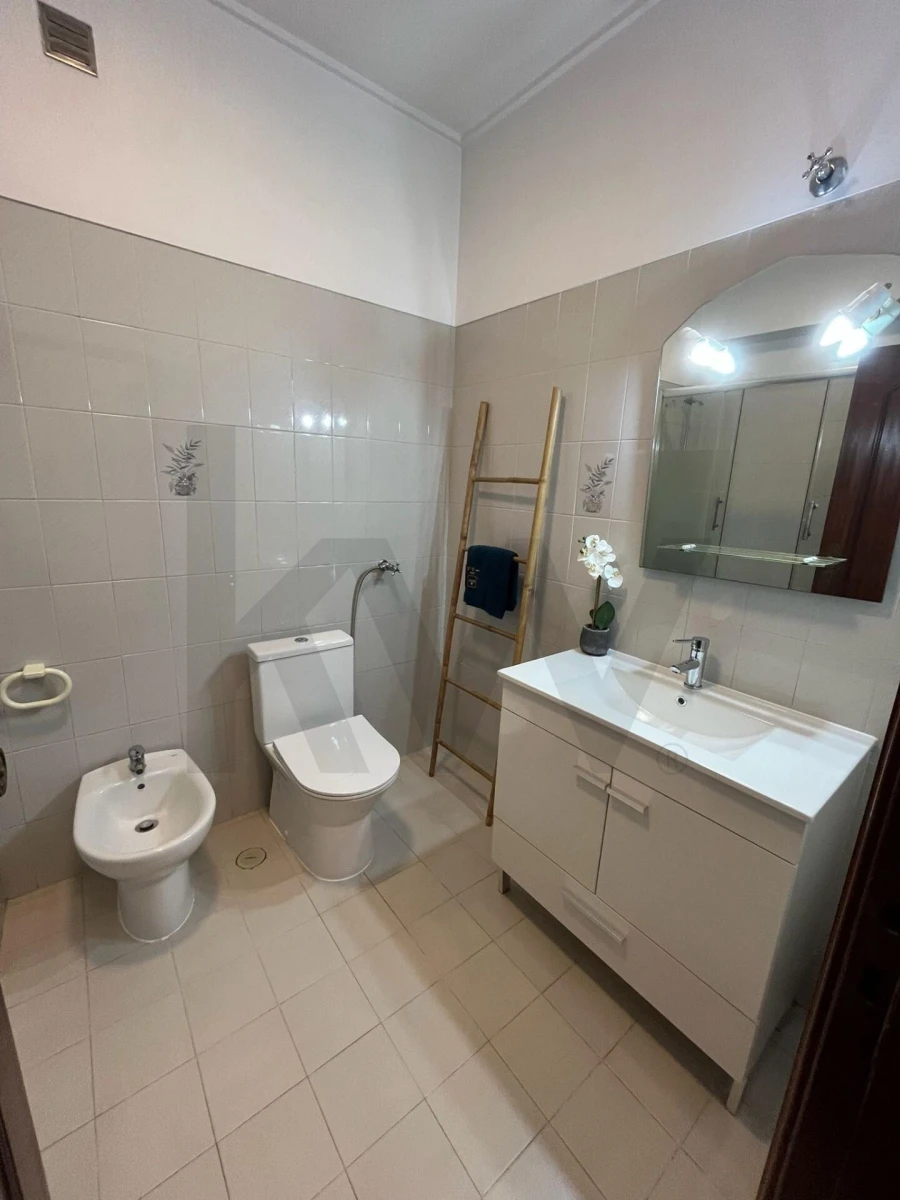 Apartamento T2 para Arrendamento em Almada, Cova da Piedade, Pragal e Cacilhas Foto 16