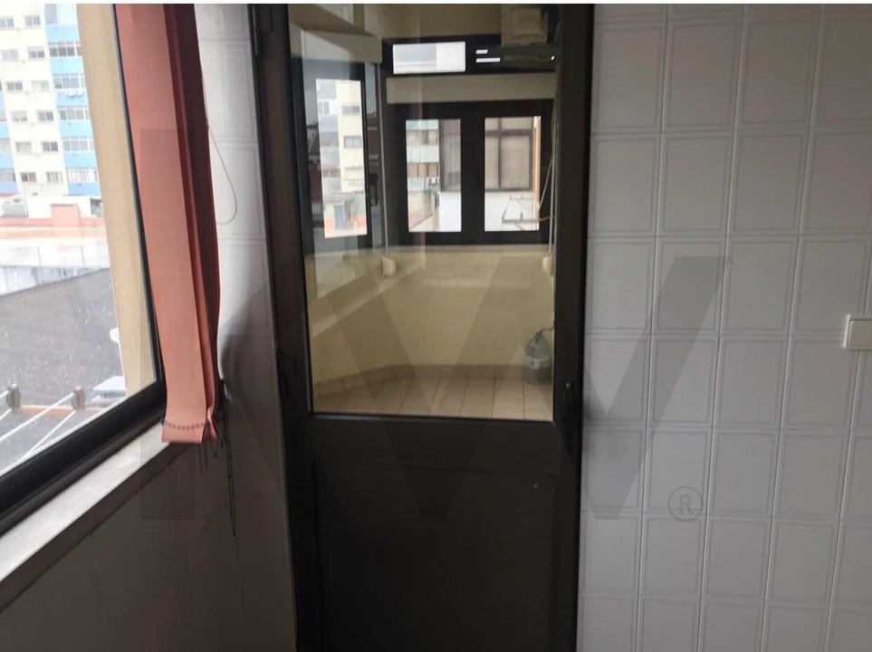 Apartamento T2 para Arrendamento em Almada, Cova da Piedade, Pragal e Cacilhas Foto 9