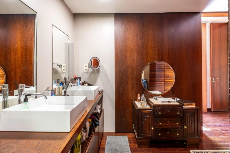 Moradia T5 para Venda em Agualva e Mira-Sintra Foto 28