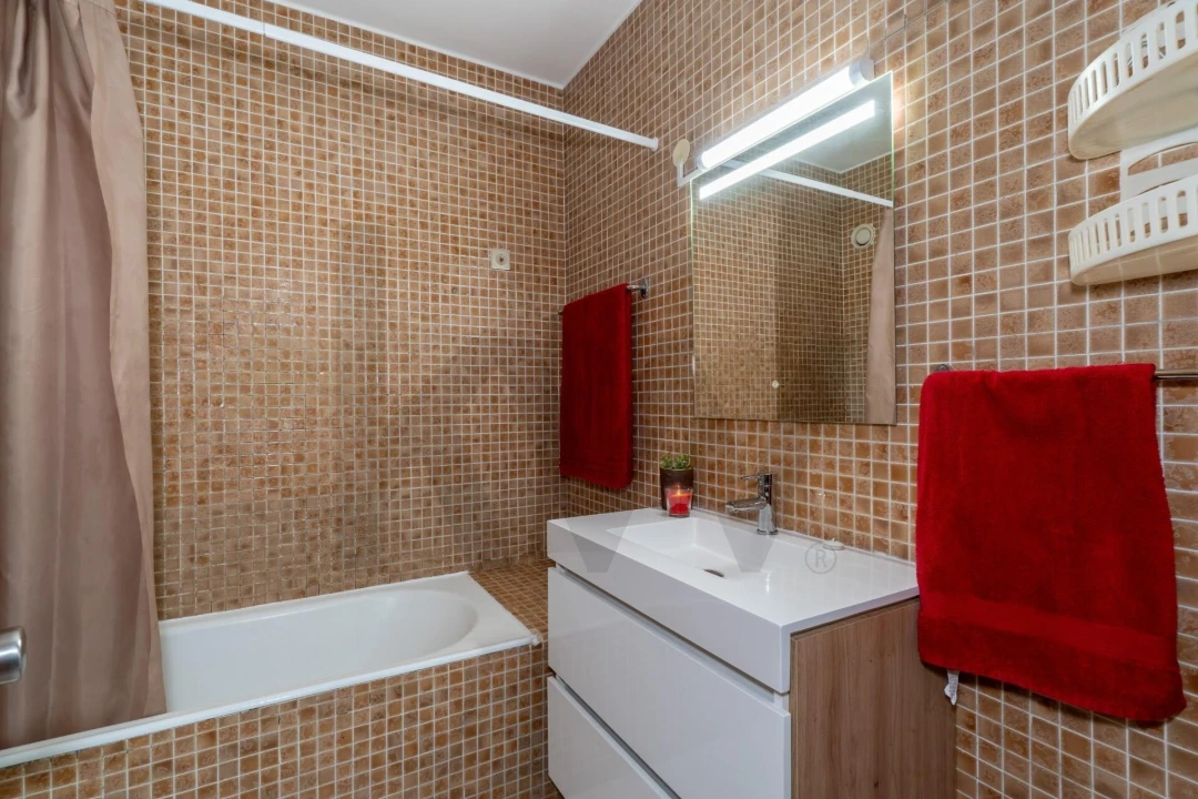 Apartamento para Venda em Quarteira Foto 25