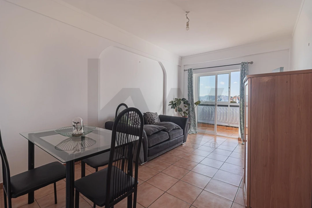 Apartamento T3 para Venda em Porto Salvo Foto 5
