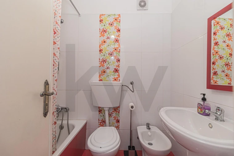 Apartamento T3 para Venda em Porto Salvo Foto 27