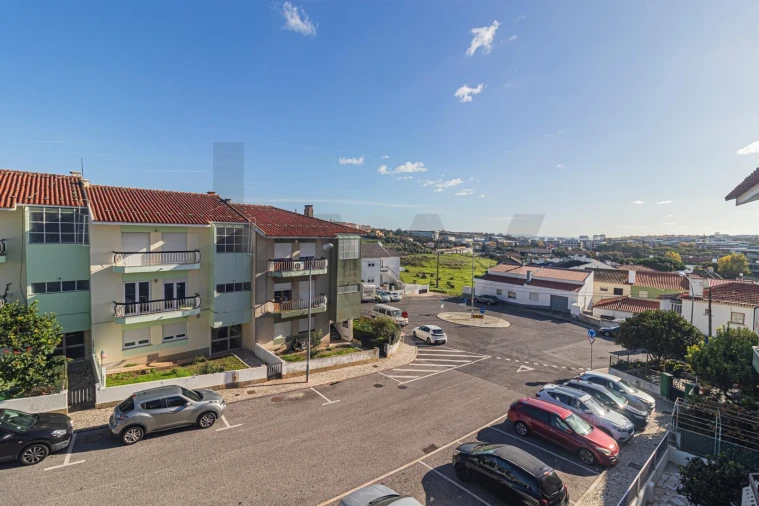 Apartamento T3 para Venda em Porto Salvo Foto 28