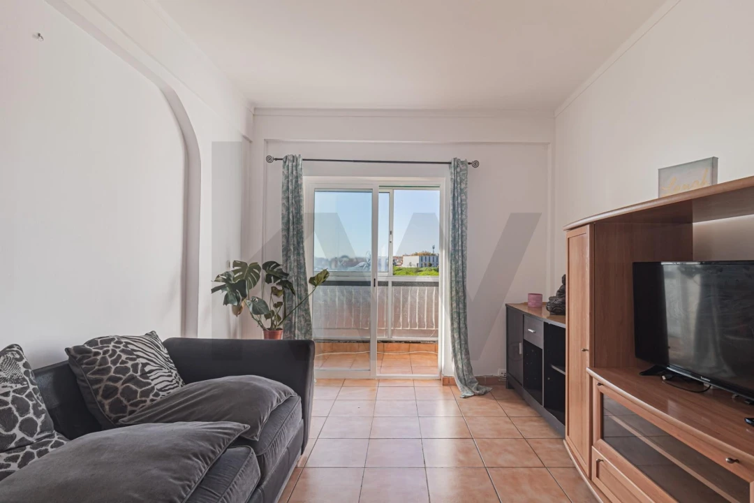 Apartamento T3 para Venda em Porto Salvo Foto 4