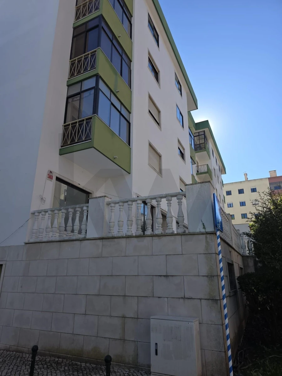 Apartamento T2 para Venda em Algés, Linda-A-Velha e Cruz Quebrada-Dafundo Foto 13