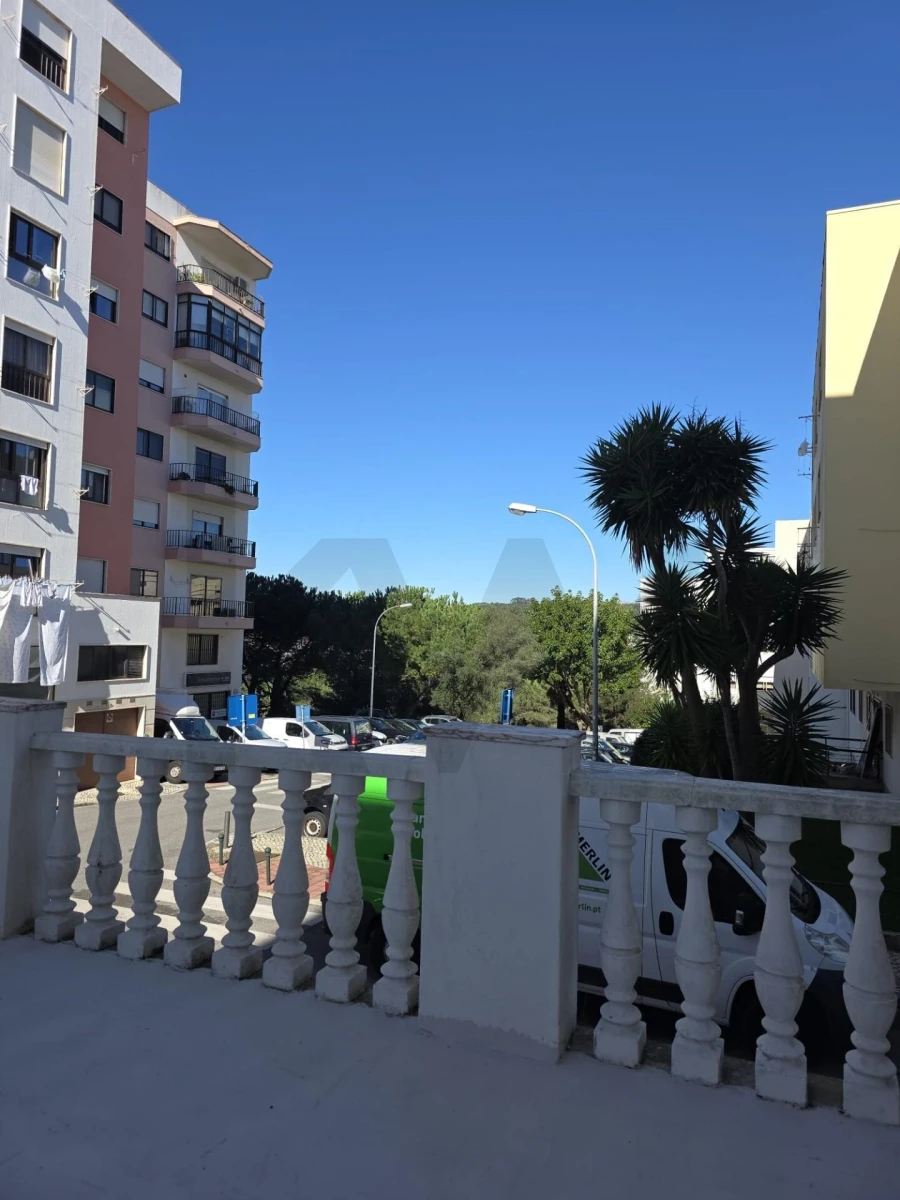 Apartamento T2 para Venda em Algés, Linda-A-Velha e Cruz Quebrada-Dafundo Foto 10