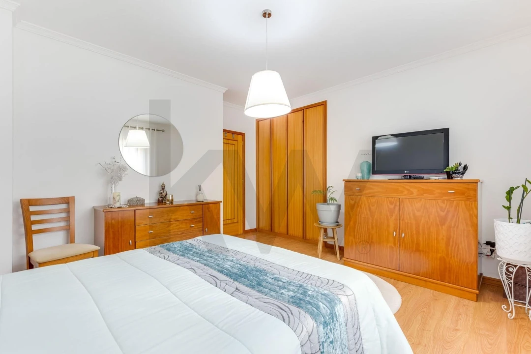 Apartamento T1 para Venda em Canelas Foto 21