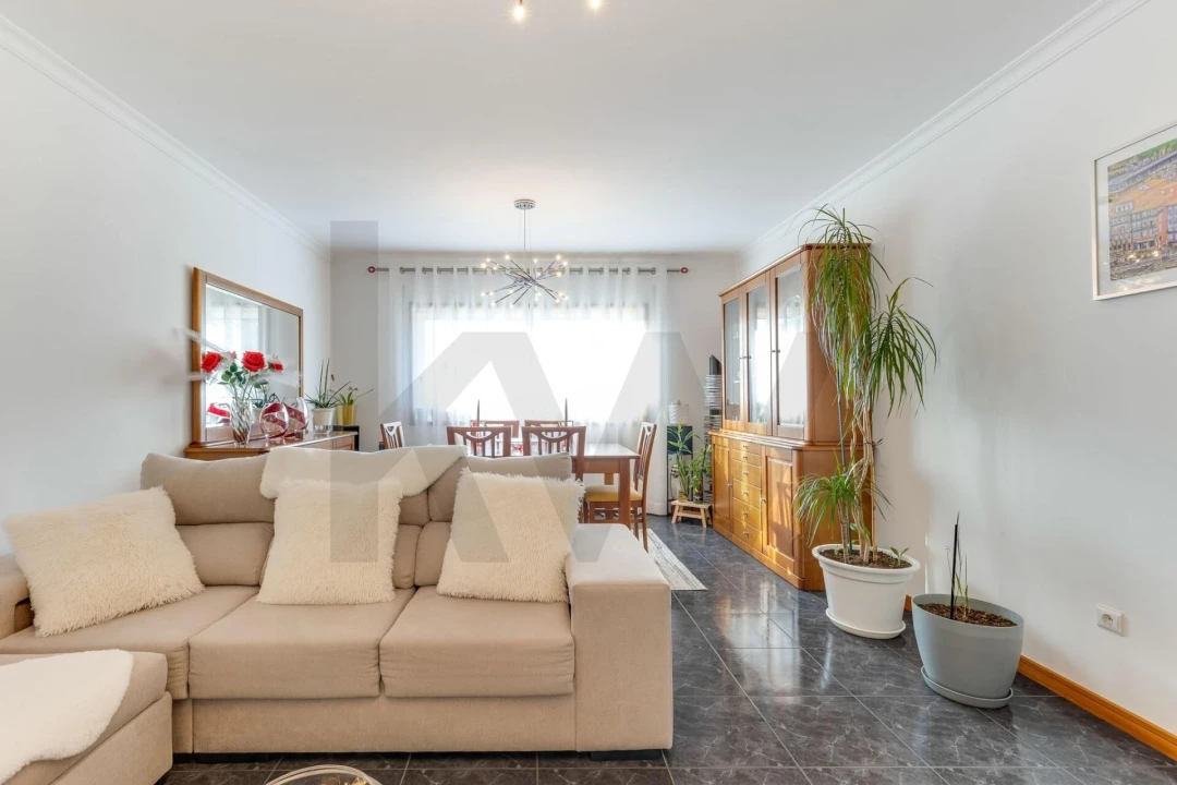 Apartamento T1 para Venda em Canelas Foto 7