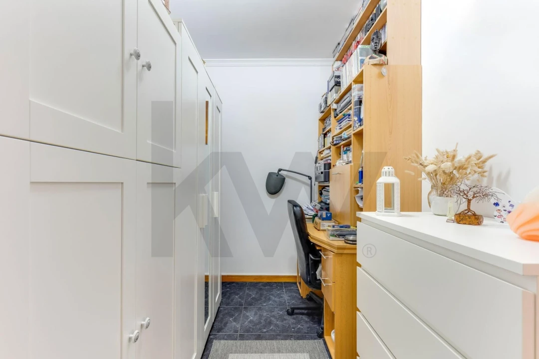 Apartamento T1 para Venda em Canelas Foto 18