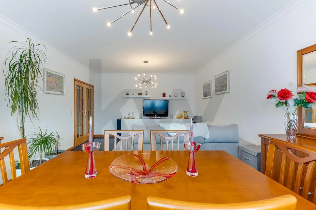 Apartamento T1 para Venda em Canelas Foto 9