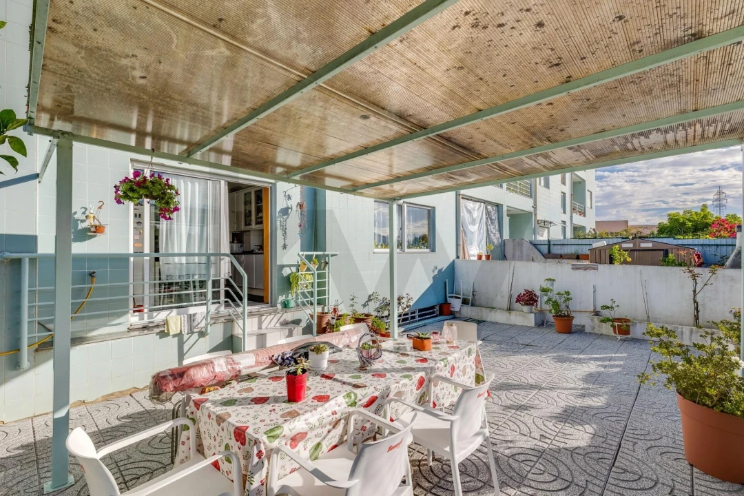 Apartamento T1 para Venda em Canelas Foto 26