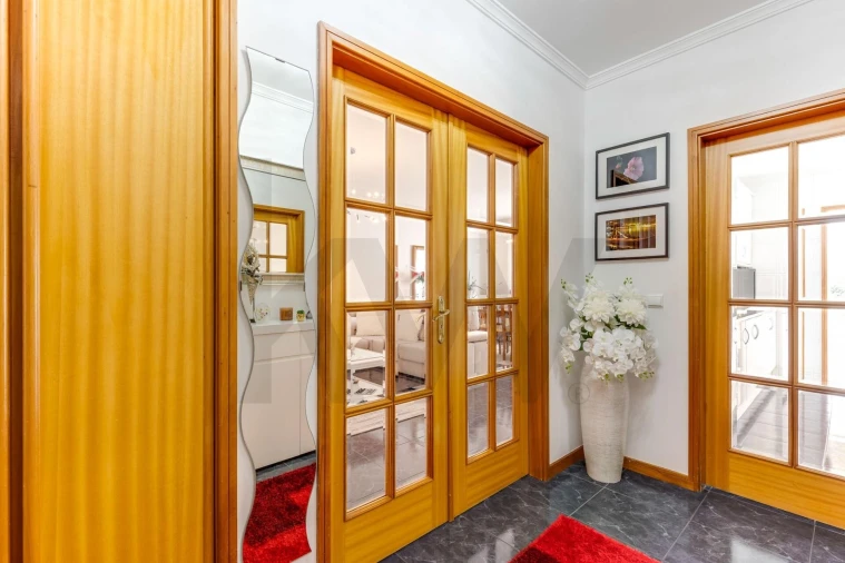 Apartamento T1 para Venda em Canelas Foto 22