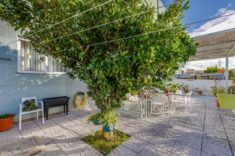 Apartamento T1 para Venda em Canelas Foto 29