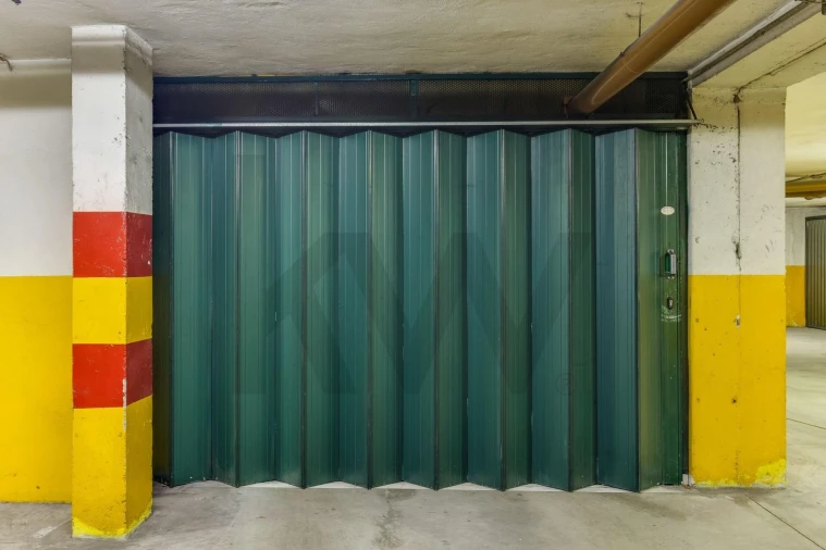 Apartamento T1 para Venda em Canelas Foto 32