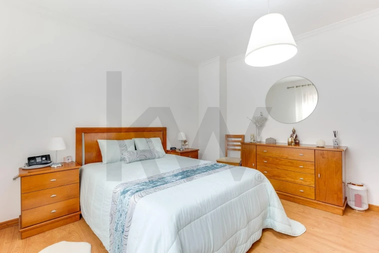 Apartamento T1 para Venda em Canelas Foto 20