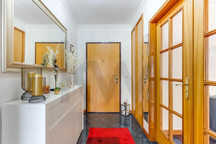 Apartamento T1 para Venda em Canelas Foto 24