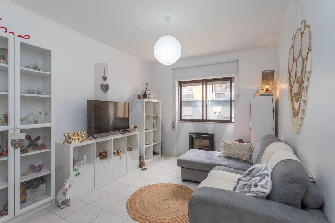 Apartamento T1 para Venda em Alto do Seixalinho, Santo André e Verderena Foto 1