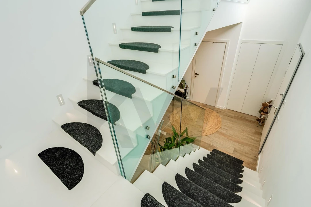 Moradia T4 para Venda em Rio de Mouro Foto 19