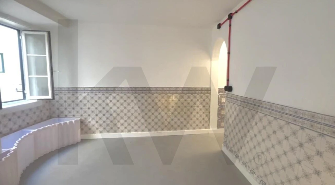 Apartamento T2 para Venda em Santa Maria Maior Foto 2