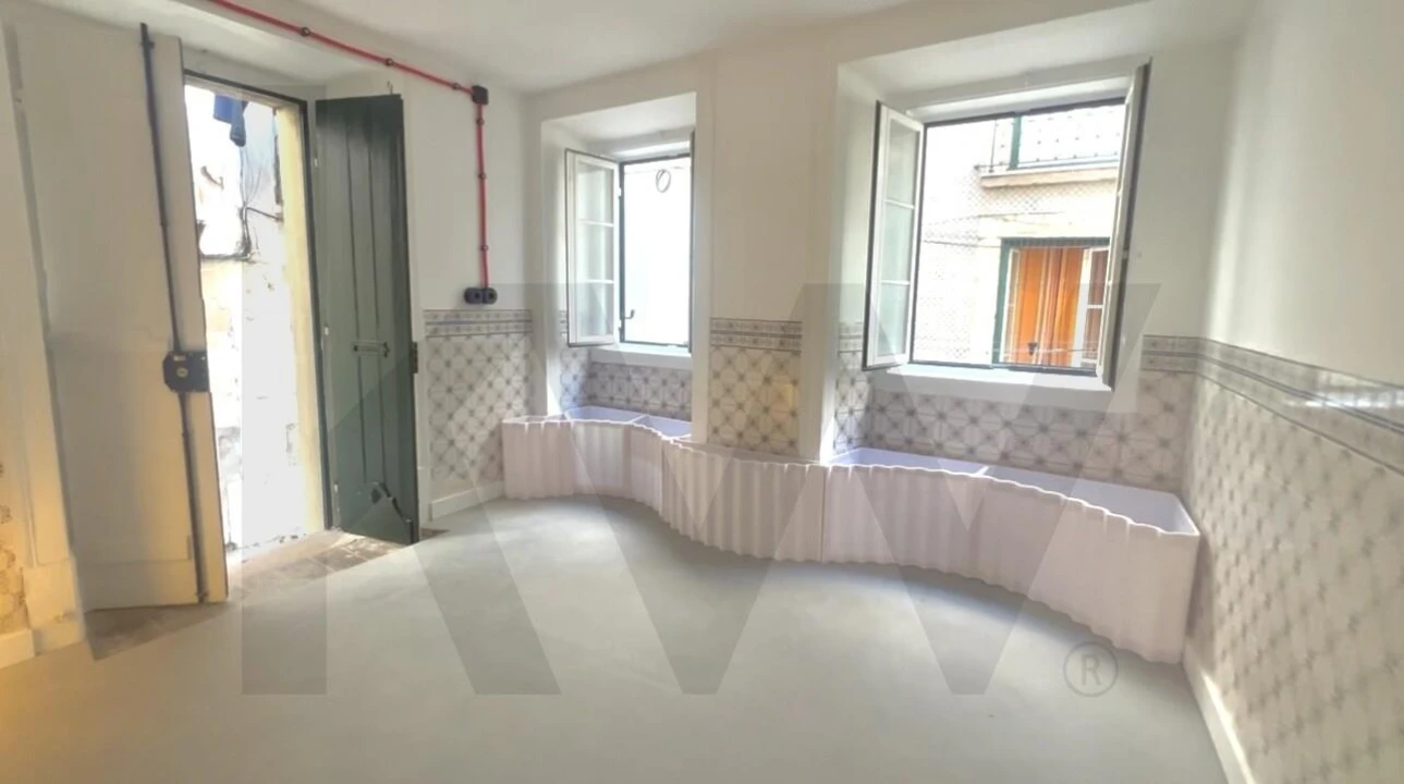 Apartamento T2 para Venda em Santa Maria Maior Foto 7