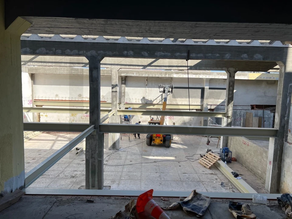 Armazém para Venda em Sacavém e Prior Velho Foto 1