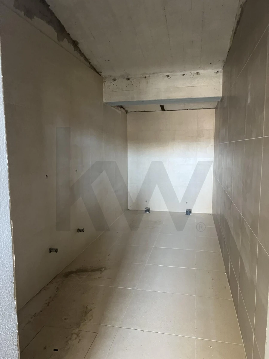 Armazém para Venda em Sacavém e Prior Velho Foto 7