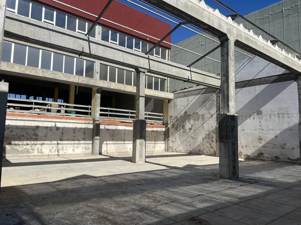 Armazém para Venda em Sacavém e Prior Velho Foto 13