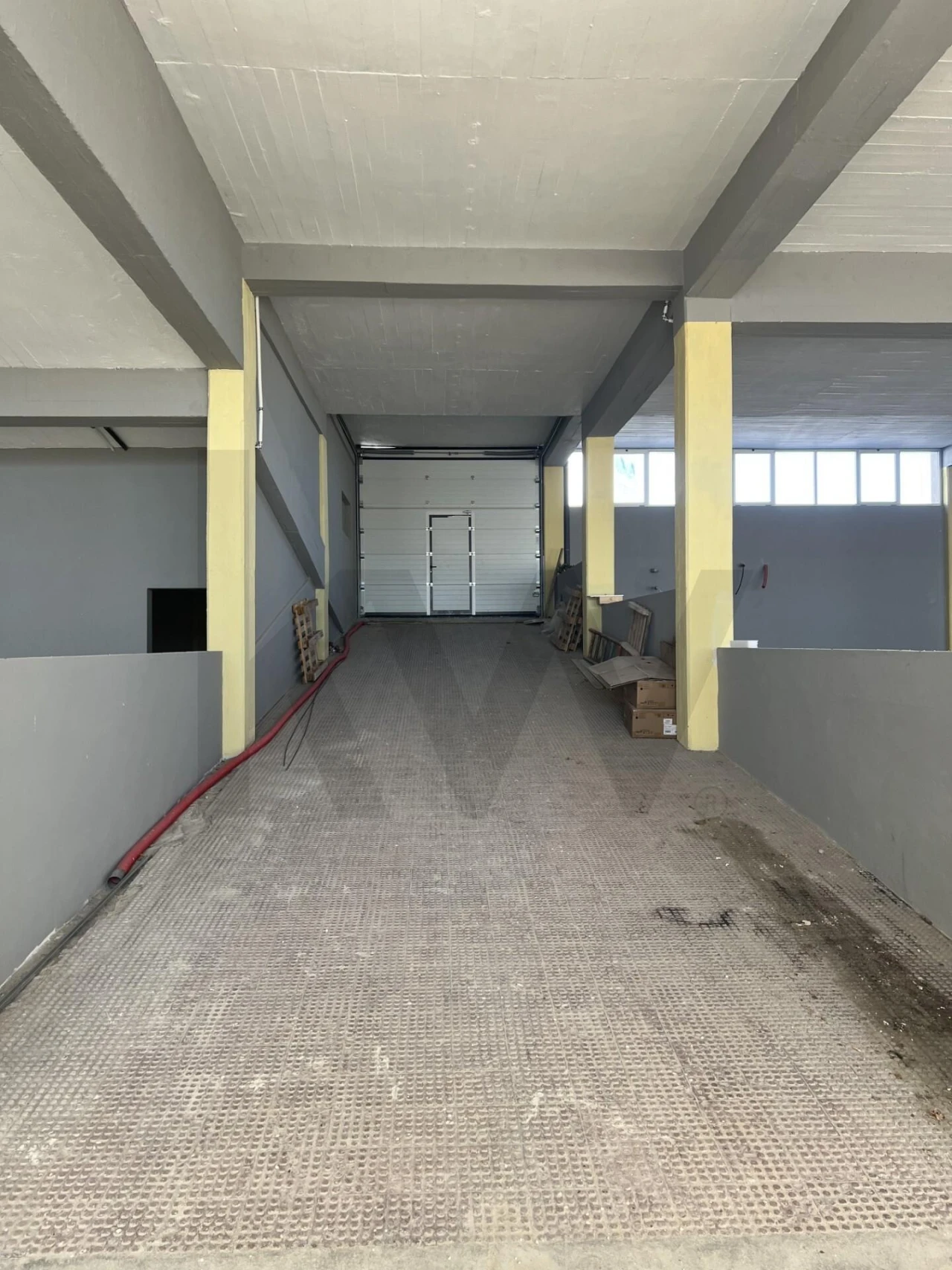 Armazém para Venda em Sacavém e Prior Velho Foto 8