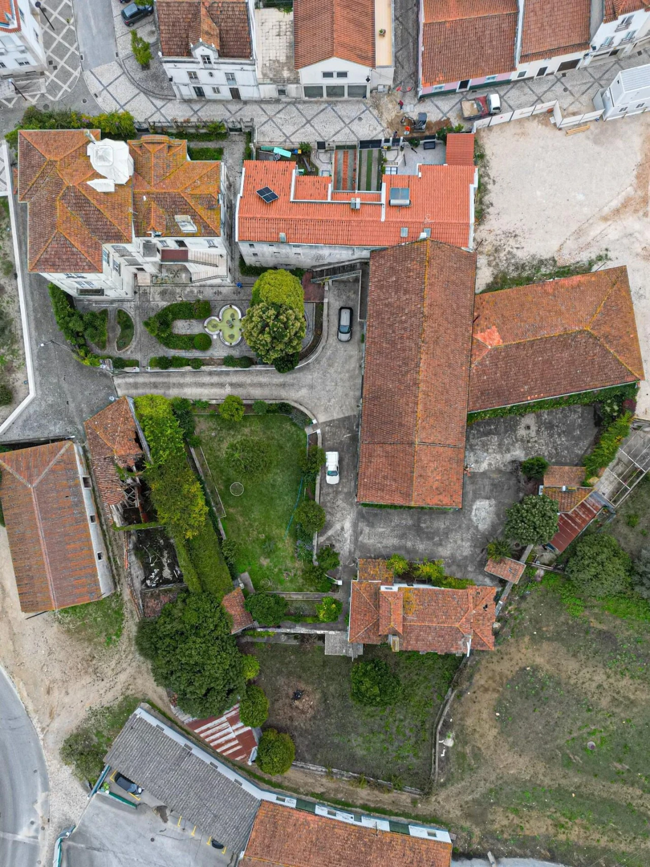 Moradia T10 para Venda em Alcanena e Vila Moreira Foto 4