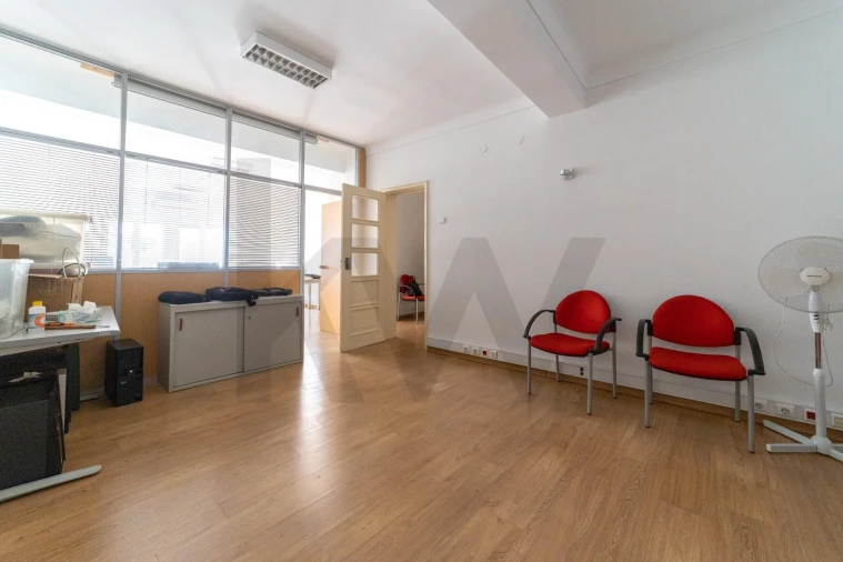 Apartamento T1 para Venda em Estrela Foto 4