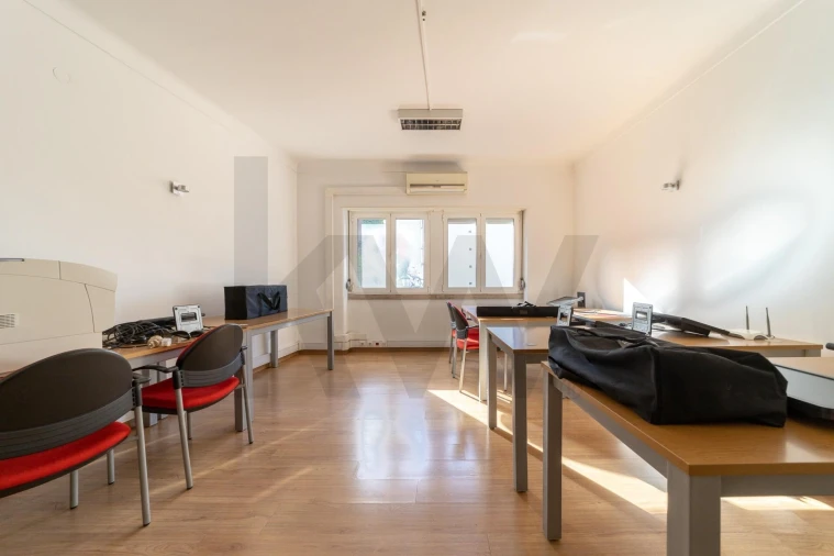 Apartamento T1 para Venda em Estrela Foto 1