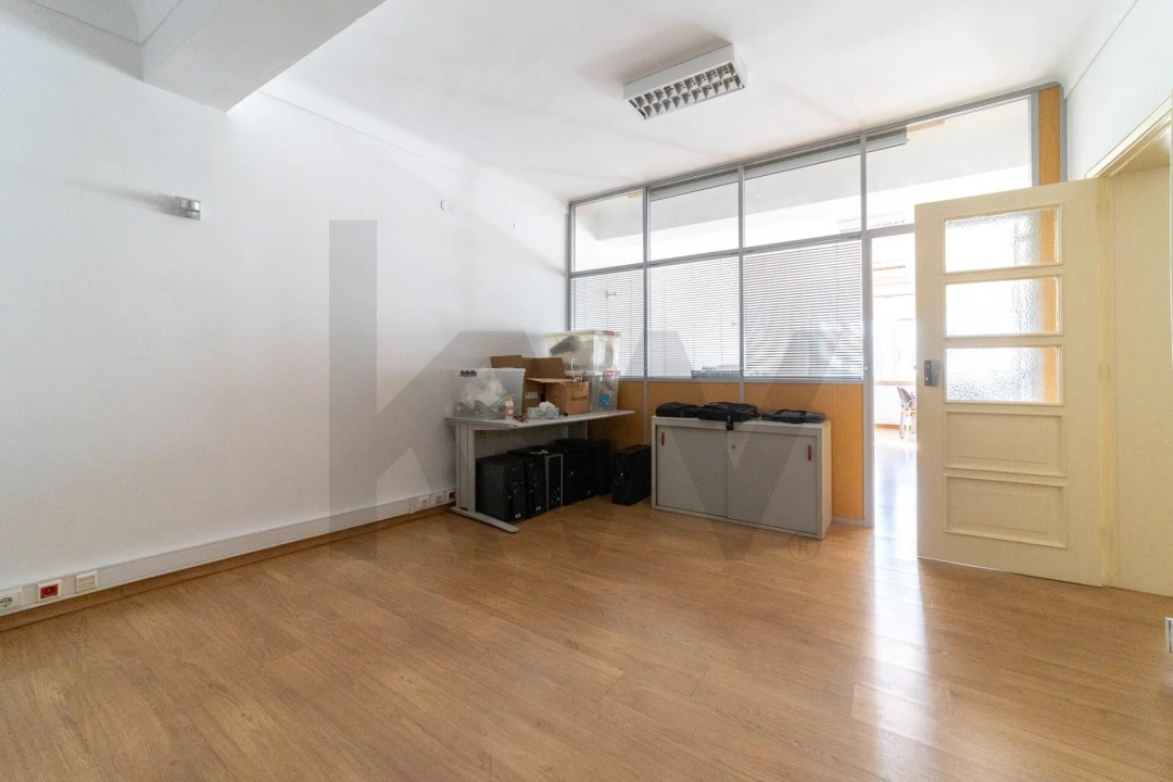 Apartamento T1 para Venda em Estrela Foto 3