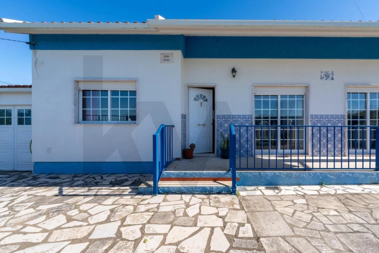 Moradia T3 para Venda em A dos Cunhados e Maceira