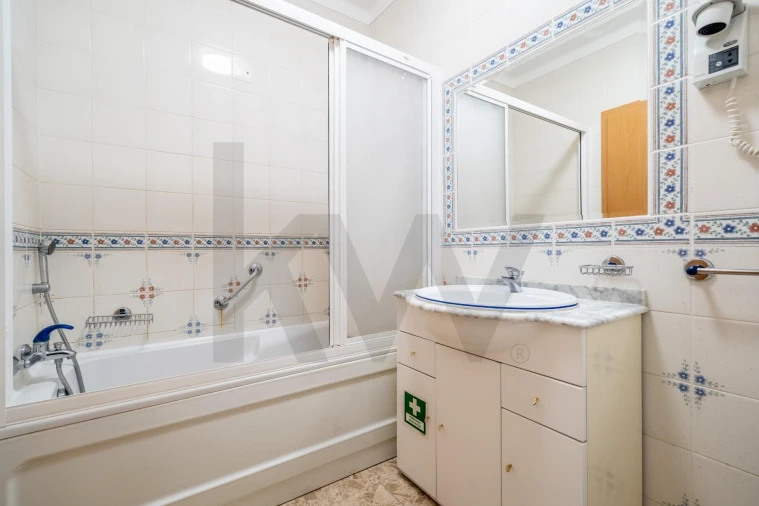 Apartamento T1 para Venda em Portimão Foto 16