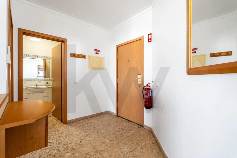 Apartamento T1 para Venda em Portimão Foto 11