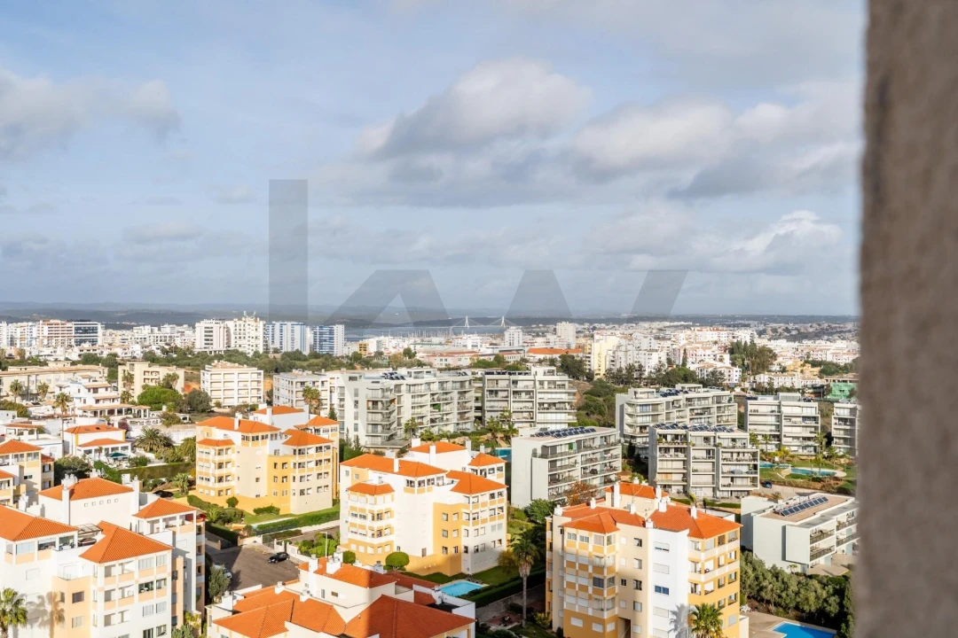 Apartamento T1 para Venda em Portimão Foto 10