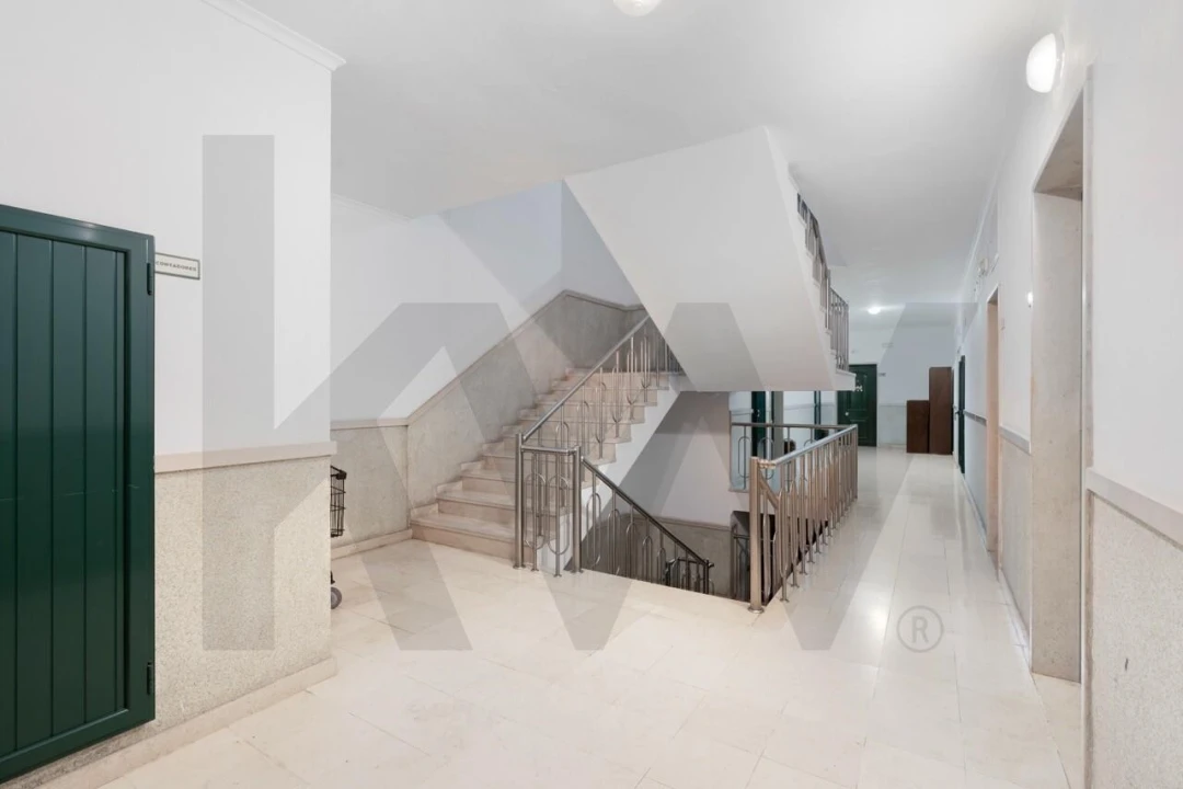 Apartamento T2 para Venda em Samora Correia Foto 42