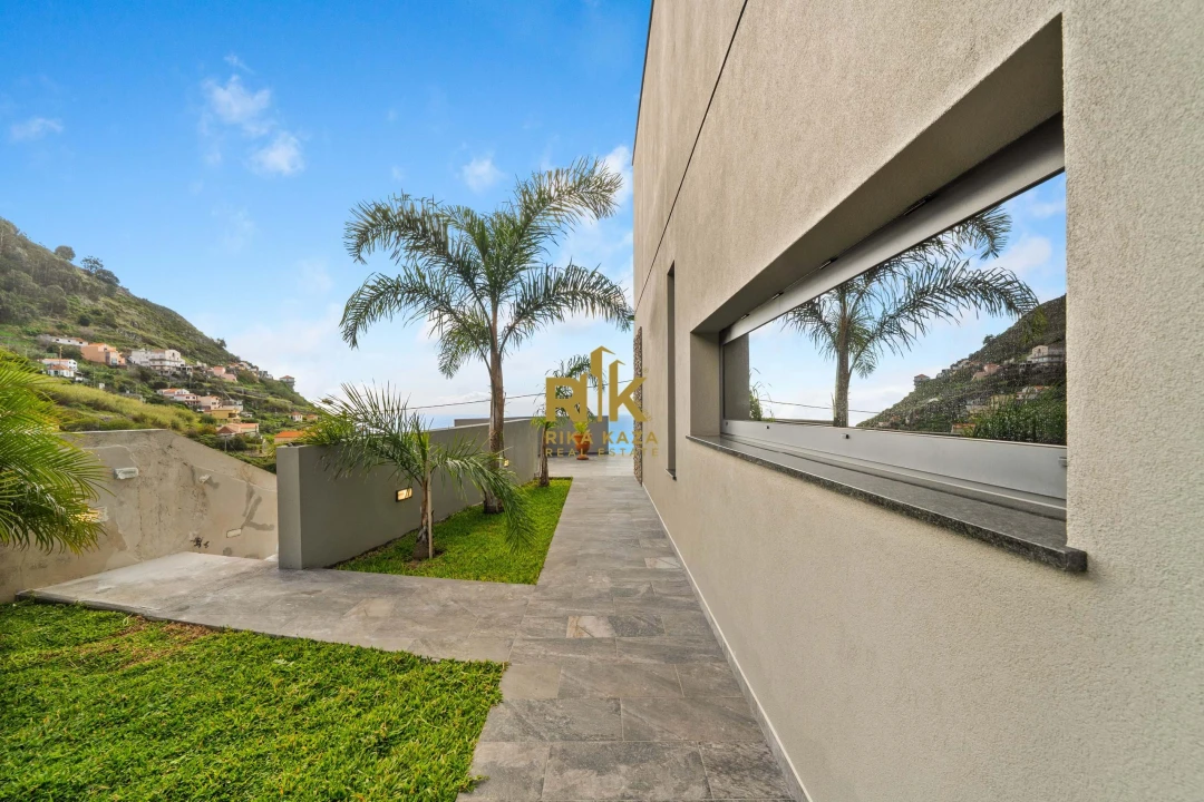 Moradia T4 para Venda em Campanario Foto 48