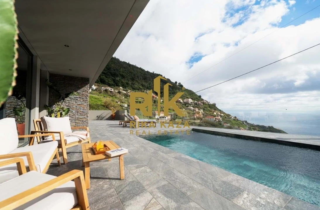 Moradia T4 para Venda em Campanario Foto 6