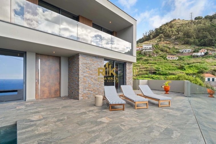 Moradia T4 para Venda em Campanario Foto 37