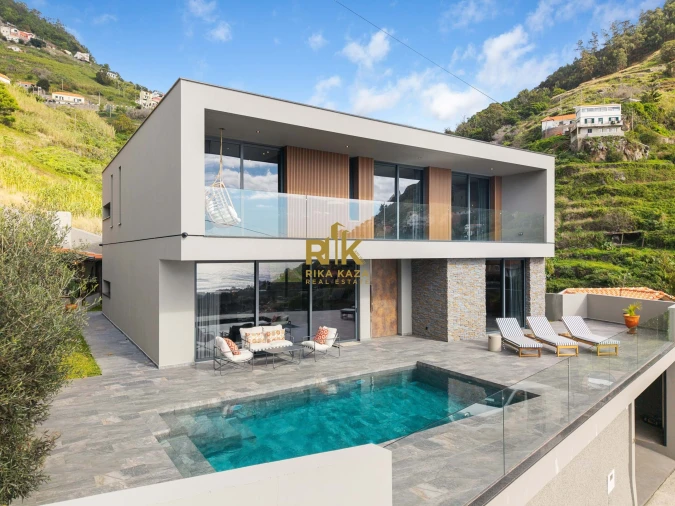 Moradia T4 para Venda em Campanario Foto 56