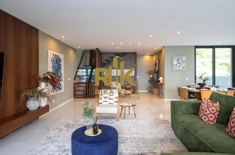 Moradia T4 para Venda em Campanario Foto 8