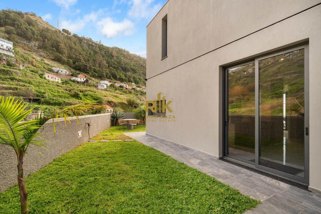 Moradia T4 para Venda em Campanario Foto 46