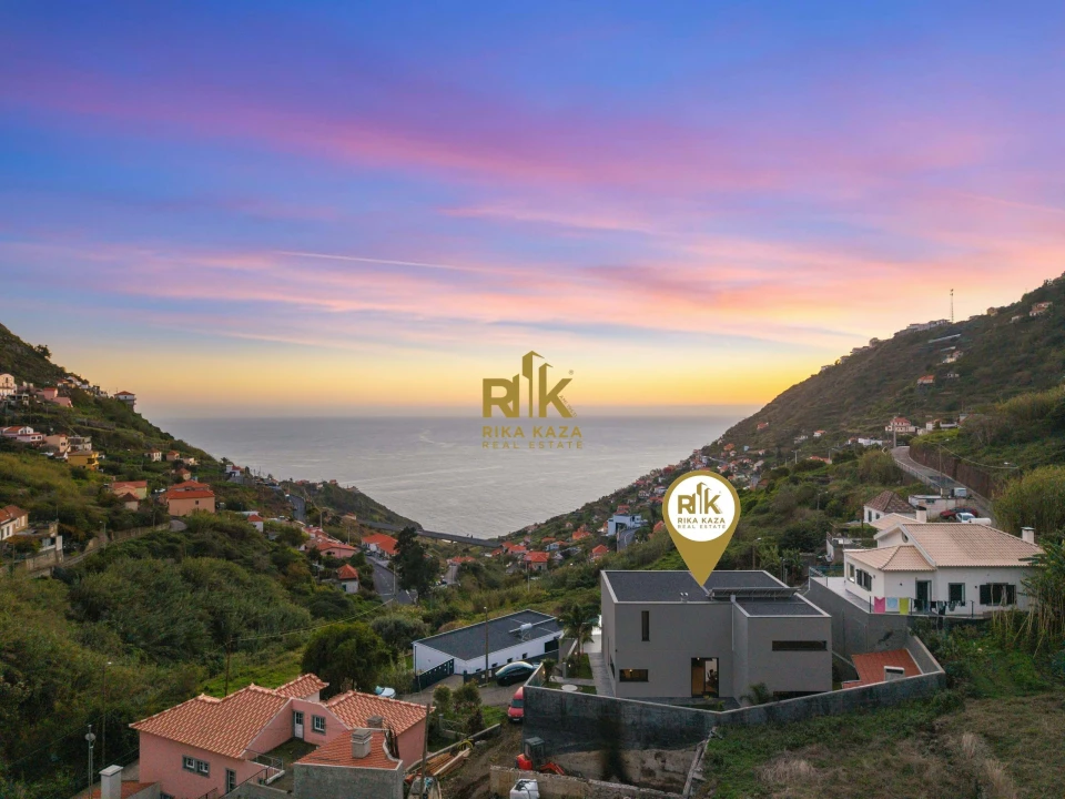 Moradia T4 para Venda em Campanario Foto 58