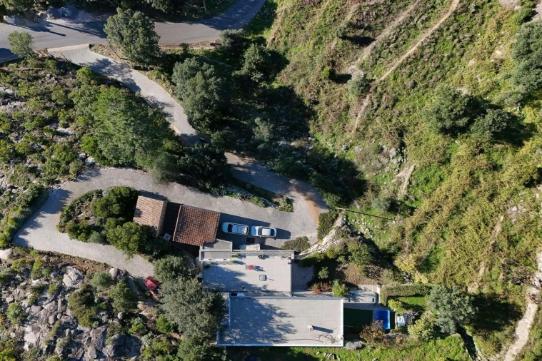 Moradia T3 para Venda em Monchique Foto 6