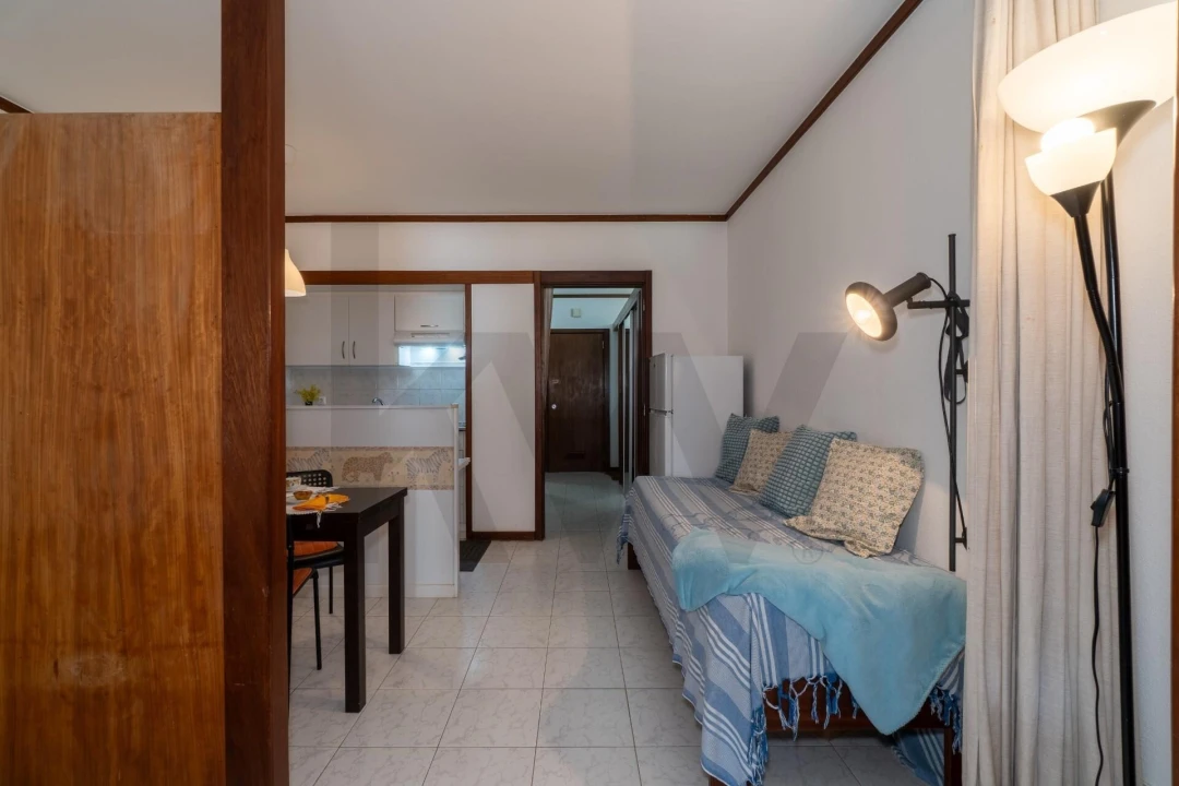 Apartamento para Venda em Quarteira Foto 16