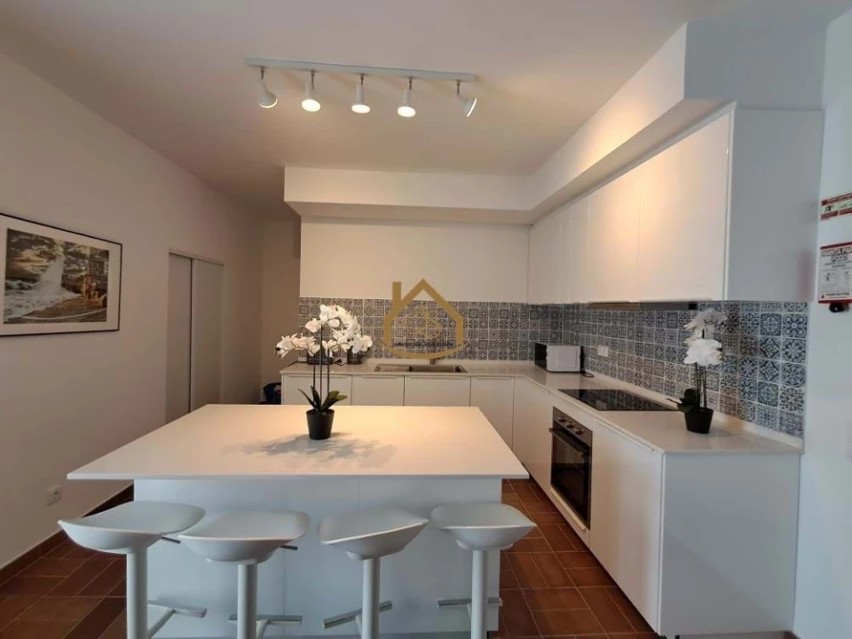 Apartamento para Arrendamento férias em São Silvestre Foto 2