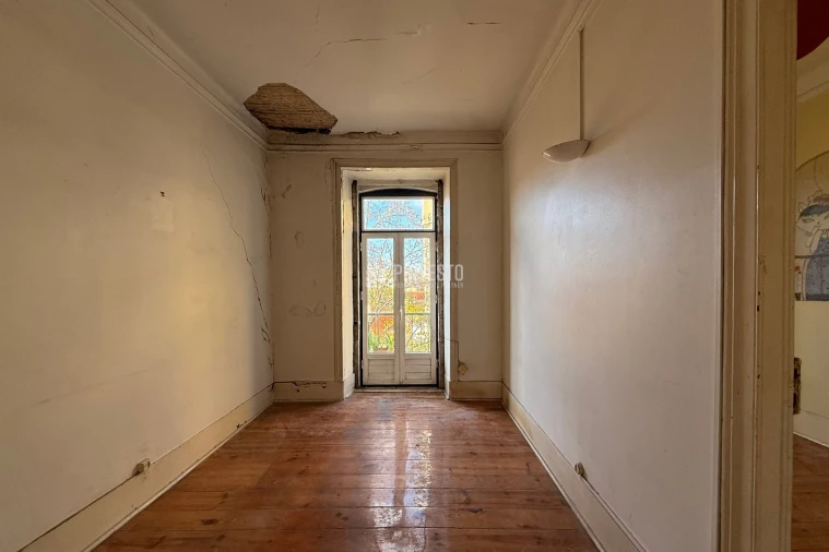 Apartamento T2 para Venda em Arroios Foto 14