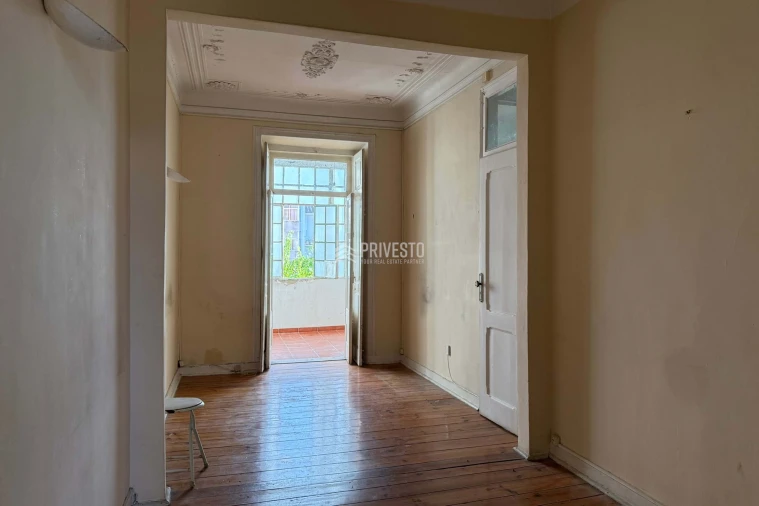 Apartamento T2 para Venda em Arroios Foto 16