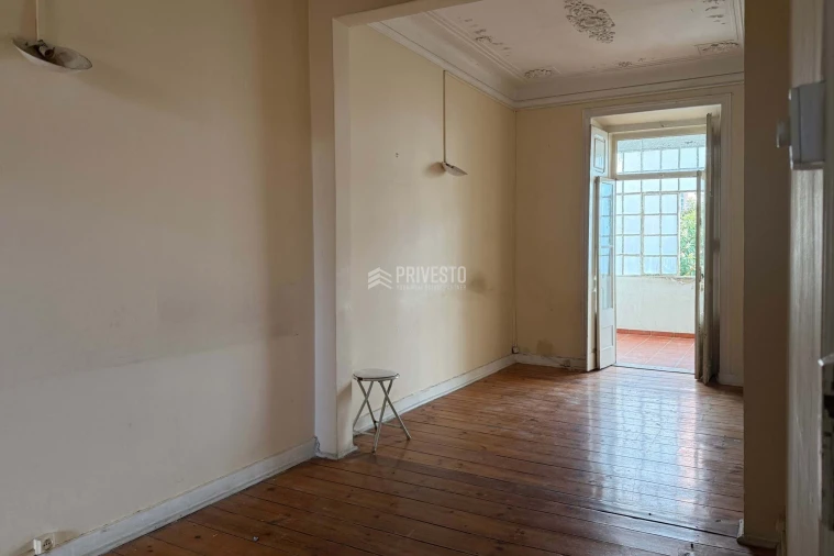 Apartamento T2 para Venda em Arroios Foto 17